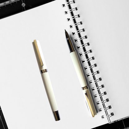 Beautiful-Montcalieri-Bianca-Rollerball-Pen