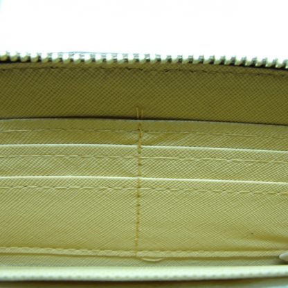 Beautiful-Women-Leather-Wallet-Interior-(Beige)