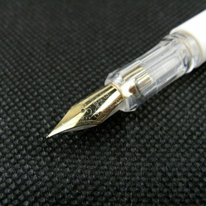 Smooth Hexagon Pocket Fountain Pen (White) EF Nib