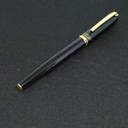 Black Hero 7023 Fountain Pen (Black)