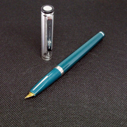 Hero 240 Vintage NOS Fountain Pen (Green) Cap & Nib