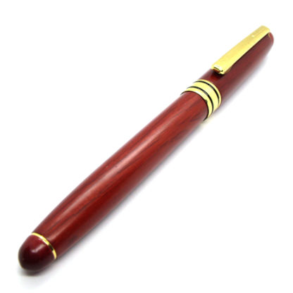 Wood Fountain Pen Top Detail