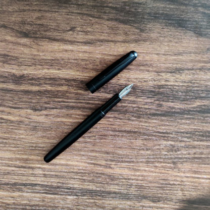 Unique Black Metal Fountain Pen