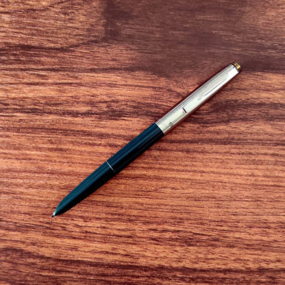 Unique Green 329 Fountain Pen Posted